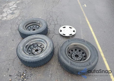 1997 Toyota Tacoma z USA, uszkodzony, nr VIN 4TAVL52N4VZ327020